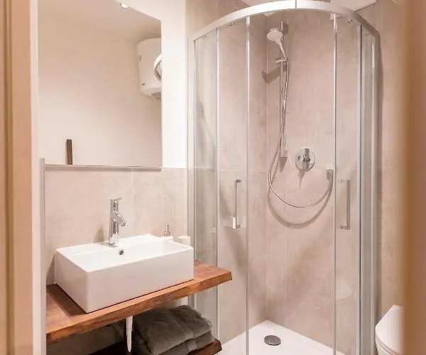 Modern In The Heart Of Appartement